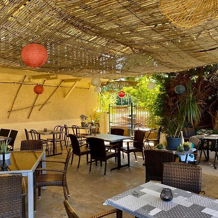 Auberge Du Relais D Auniac Hotel Bar Restaurant Piscine Anglars-Nozac Esterno foto