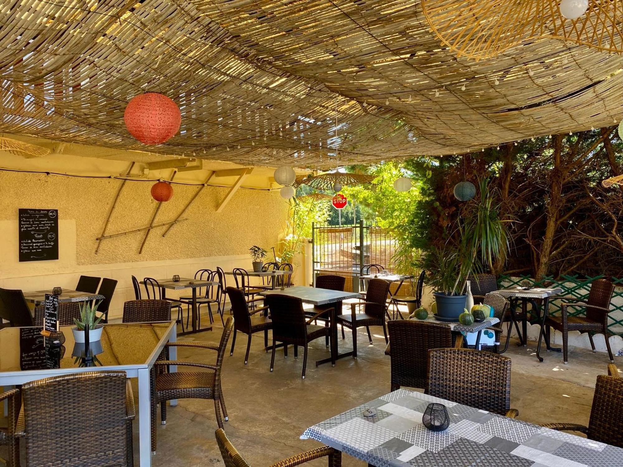 Auberge Du Relais D Auniac Hotel Bar Restaurant Piscine Anglars-Nozac Esterno foto